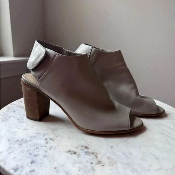 Steve Madden Women’s Nonstp Heel - Stone Gray, size 8 - Picture 10 of 10